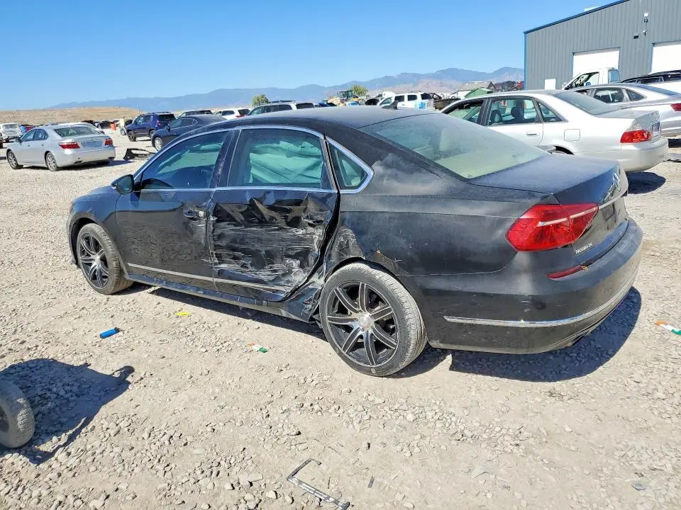 2016 VOLKSWAGEN PASSAT SE  