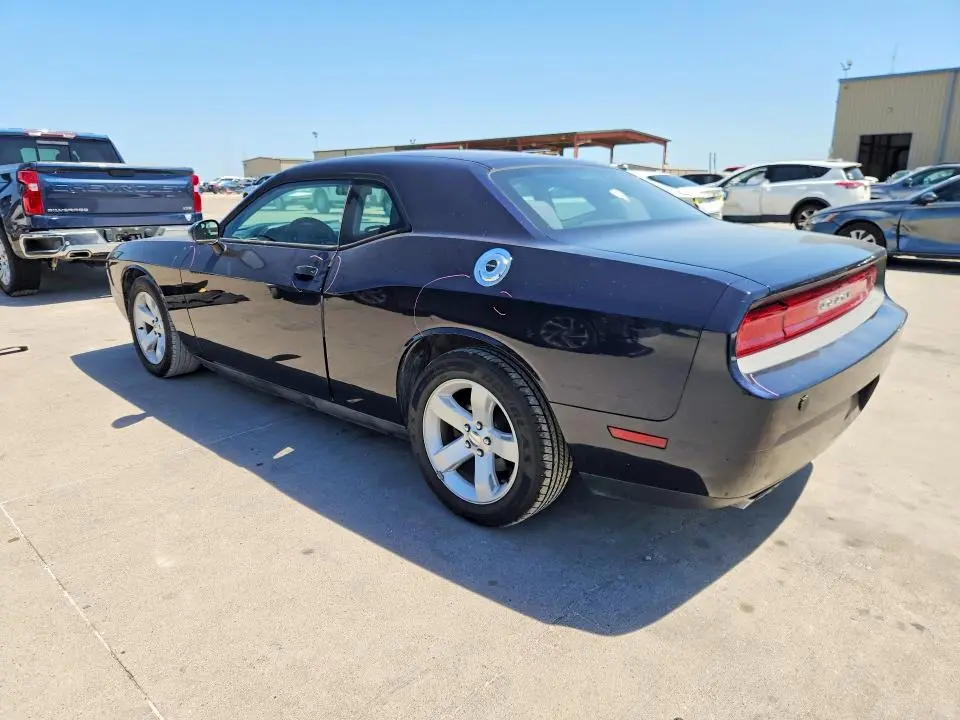 2012 DODGE CHALLENGER SXT  
