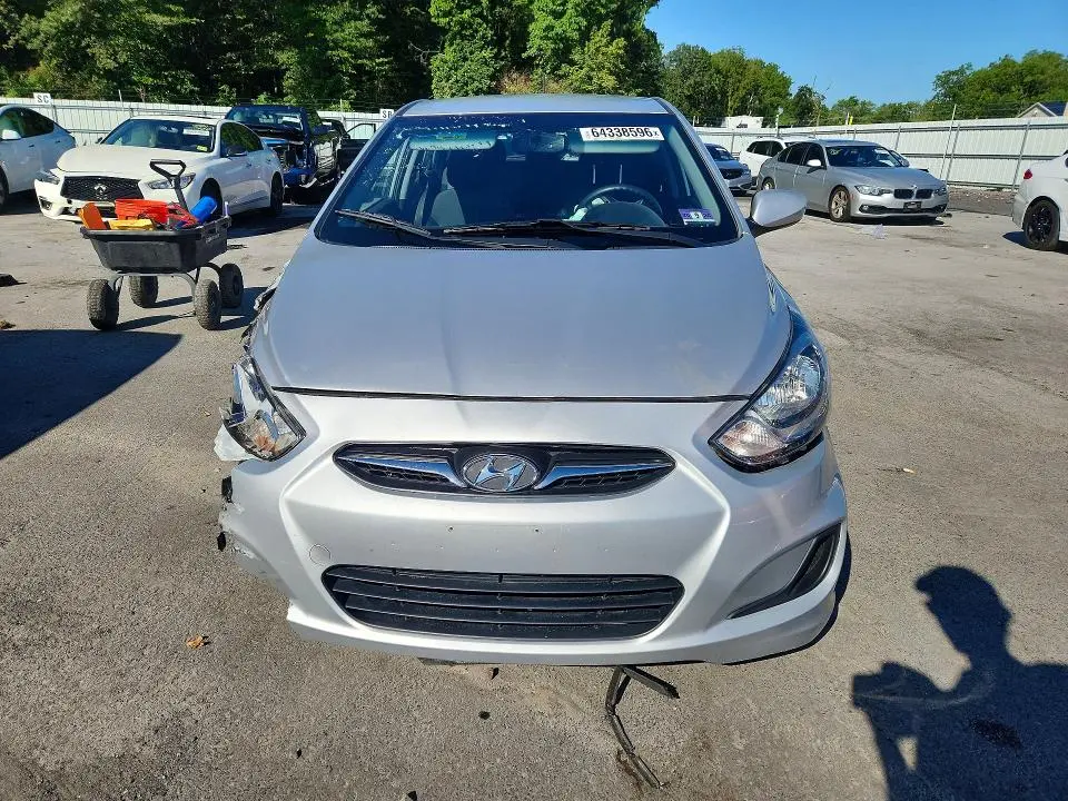 2013 HYUNDAI ACCENT GS  