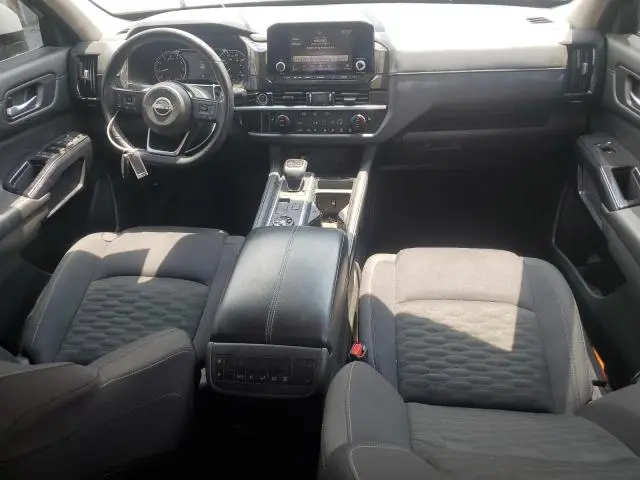 2022 NISSAN PATHFINDER SV  