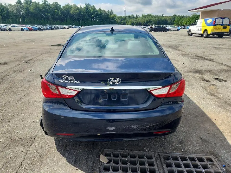 2013 HYUNDAI SONATA GLS  
