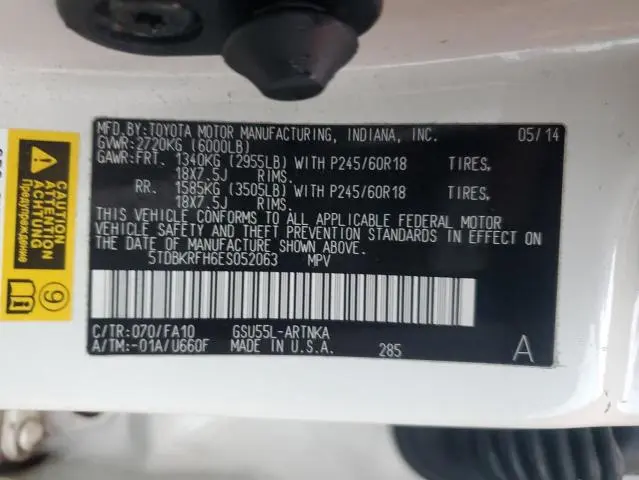 2014 TOYOTA HIGHLANDER LE  