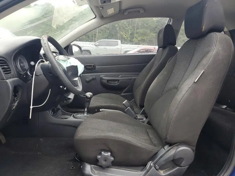 2010 HYUNDAI ACCENT GS  