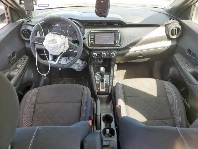 2018 NISSAN KICKS S  