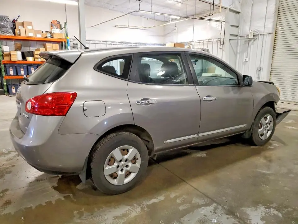 2011 NISSAN ROGUE S  