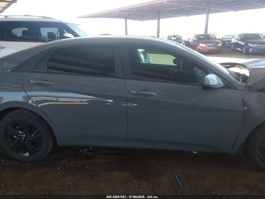 2022 HYUNDAI ELANTRA SEL