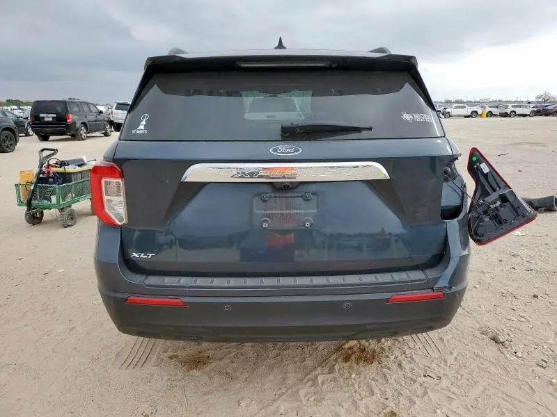 2022 FORD EXPLORER XLT  