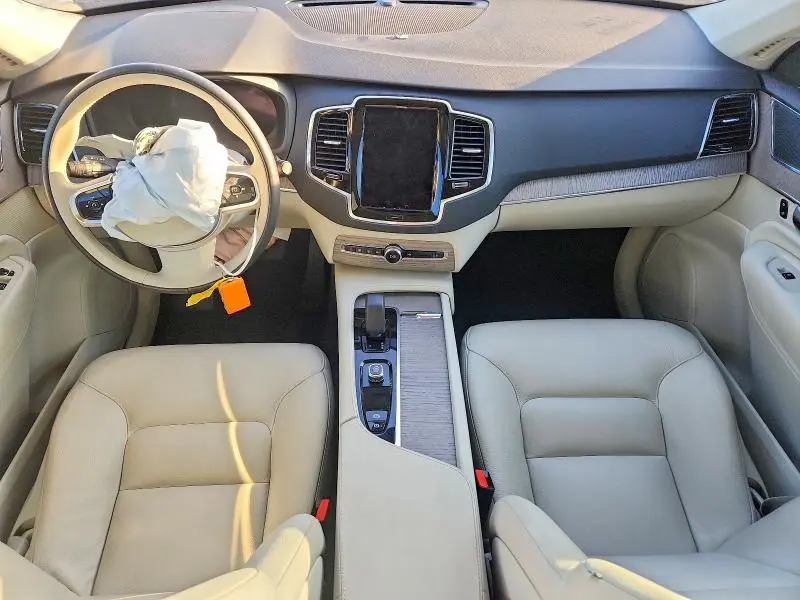 2023 VOLVO XC90 PLUS  