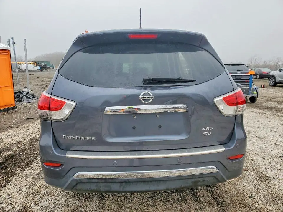 2014 NISSAN PATHFINDER SV  