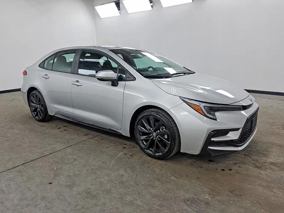 2026 TOYOTA COROLLA SE  