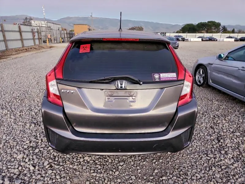 2015 HONDA FIT LX  