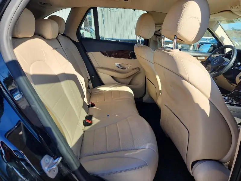 2017 MERCEDES-BENZ GLC 300  