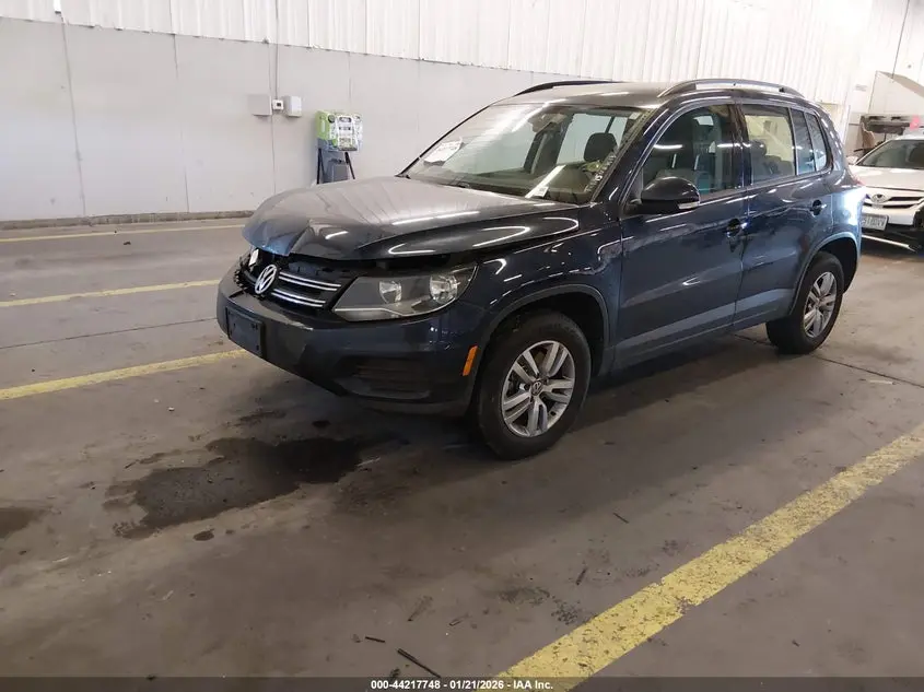 2016 VOLKSWAGEN TIGUAN S