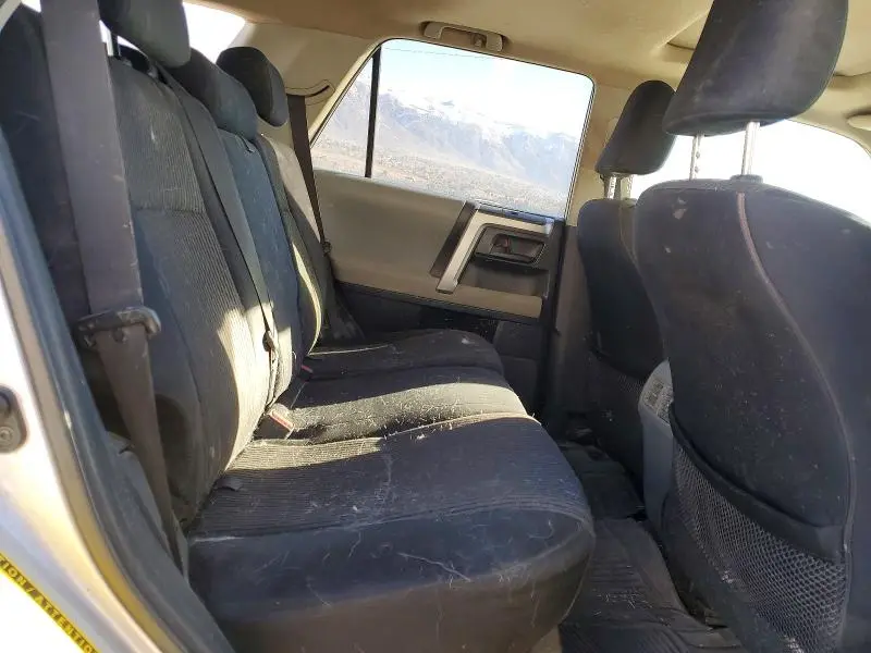 2010 TOYOTA 4RUNNER SR5  