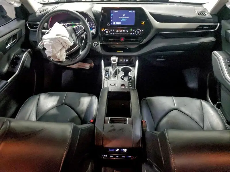 2023 TOYOTA HIGHLANDER HYBRID XLE  