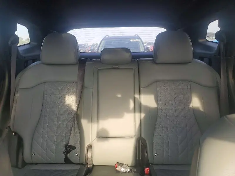 2025 KIA SPORTAGE X LINE  