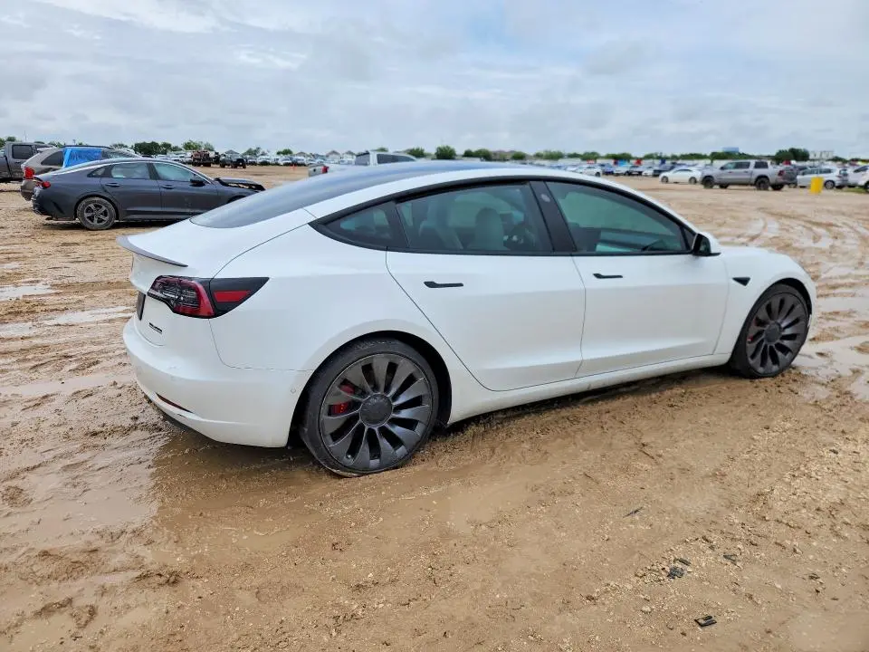 2021 TESLA MODEL 3   