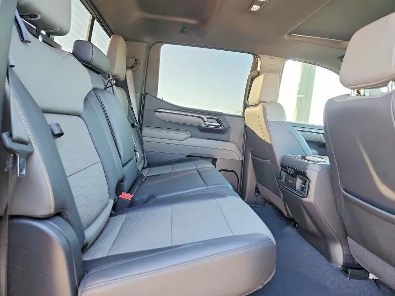 2025 CHEVROLET SILVERADO K1500 ZR2  