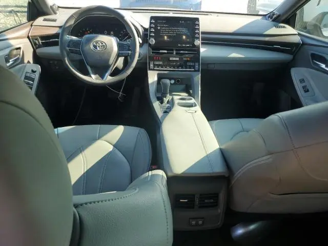 2019 TOYOTA AVALON XLE  