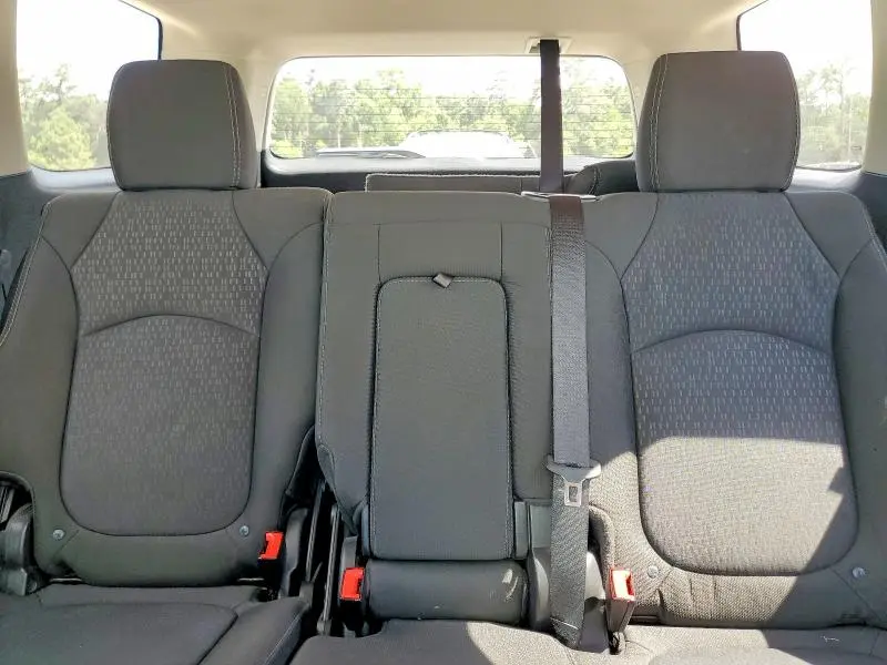 2016 GMC ACADIA SLE  