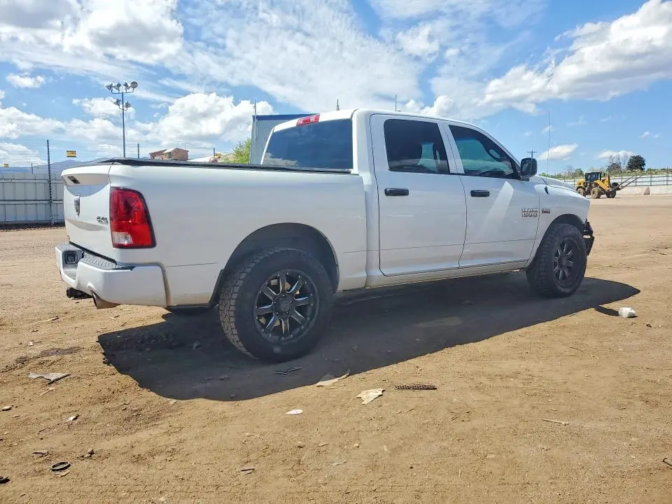 2014 RAM 1500 ST  
