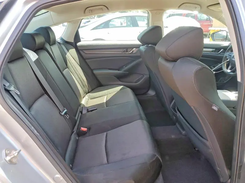 2019 HONDA ACCORD LX  