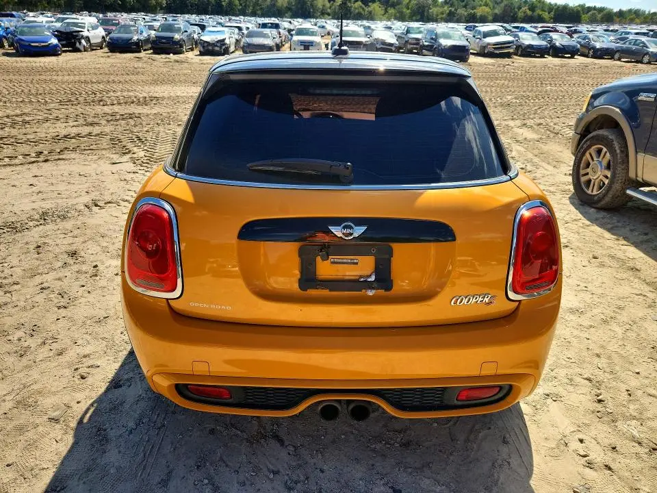 2015 MINI COOPER S  