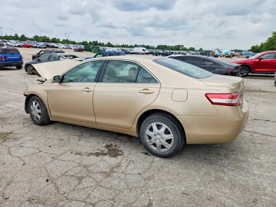 2011 TOYOTA CAMRY LE  