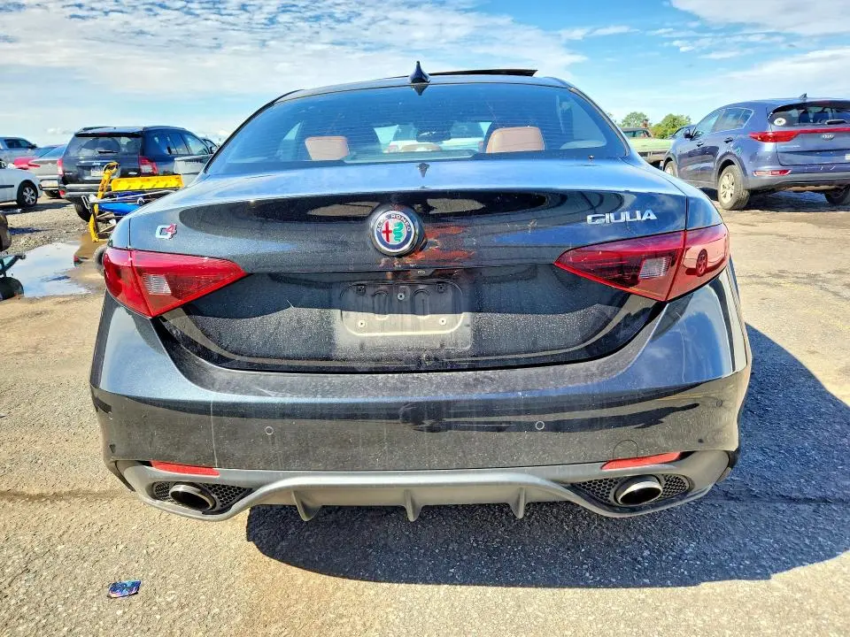 2020 ALFA ROMEO GIULIA TI  