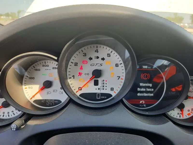 2014 PORSCHE CAYENNE   