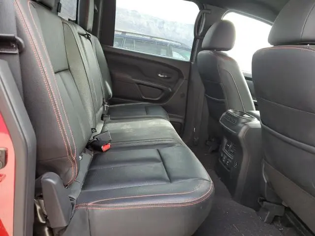 2023 NISSAN TITAN SV  