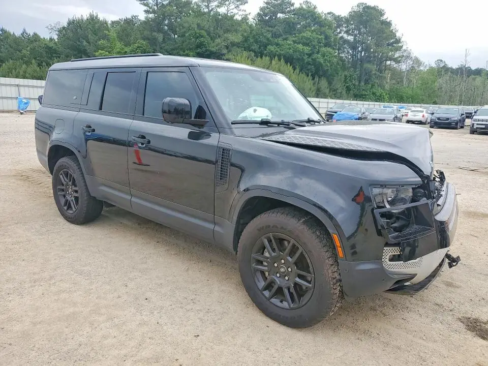 2024 LAND ROVER DEFENDER 130 S  