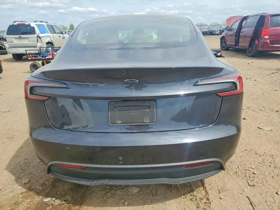 2024 TESLA MODEL 3   