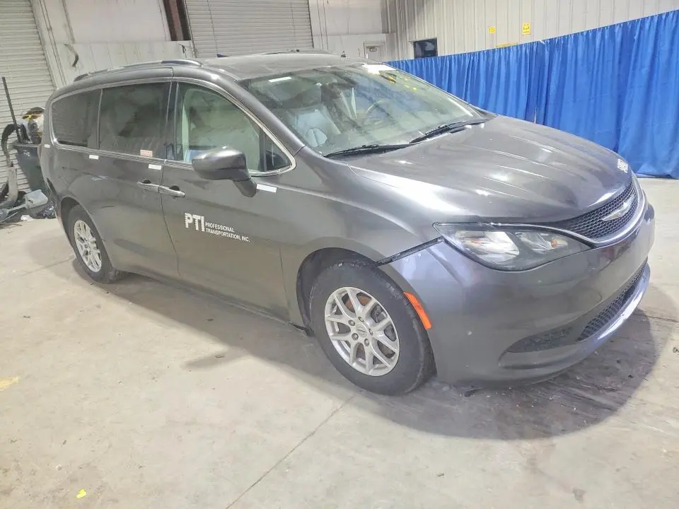 2021 CHRYSLER VOYAGER LXI  