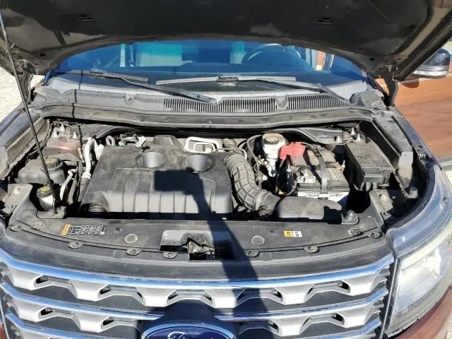 2017 FORD EXPLORER XLT  