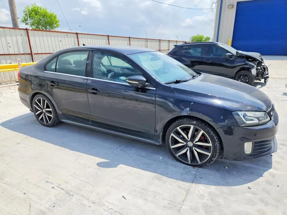 2014 VOLKSWAGEN JETTA GLI  