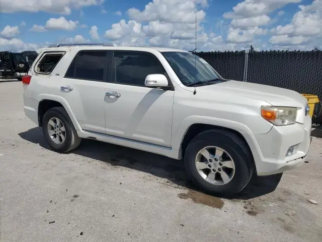 2011 TOYOTA 4RUNNER SR5  