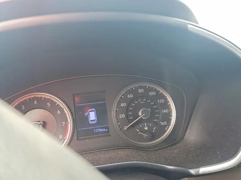 2020 HYUNDAI SANTA FE SE  