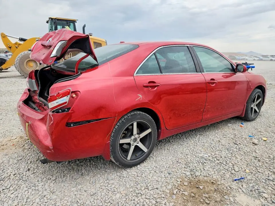 2011 TOYOTA CAMRY LE  