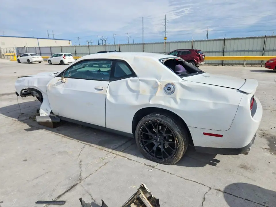 2015 DODGE CHALLENGER SXT  