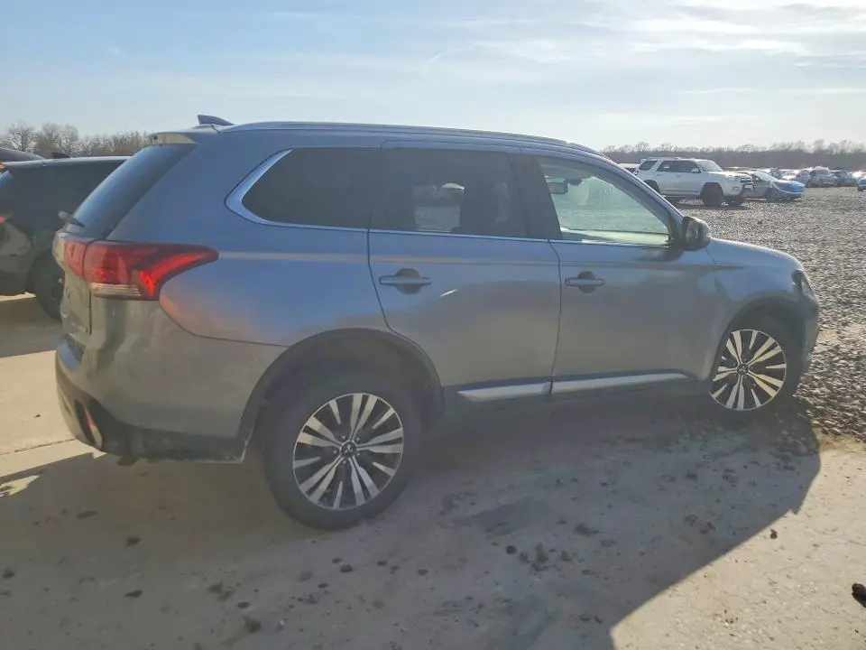 2019 MITSUBISHI OUTLANDER SE  