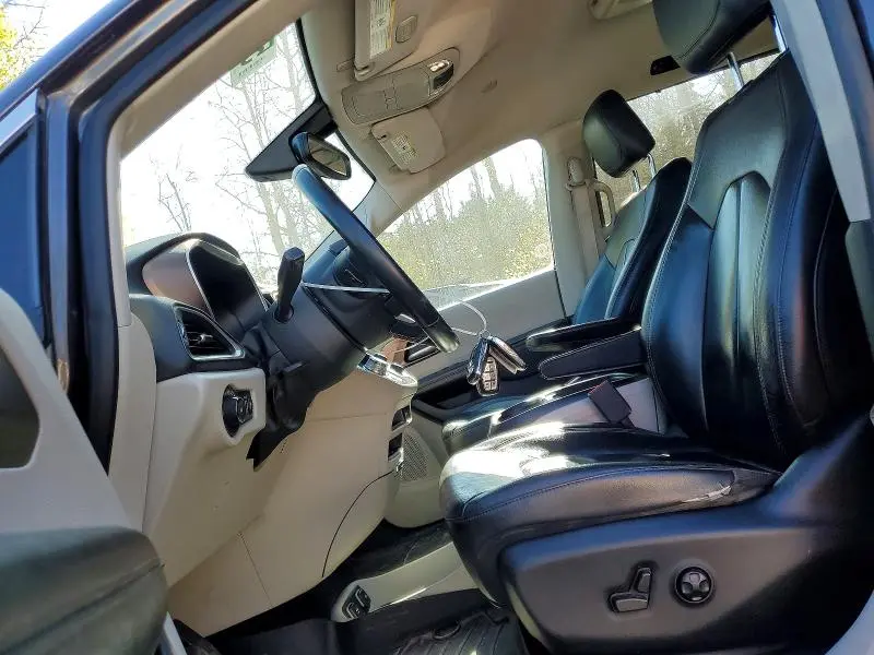 2017 CHRYSLER PACIFICA TOURING L  