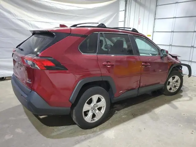 2021 TOYOTA RAV4 XLE  