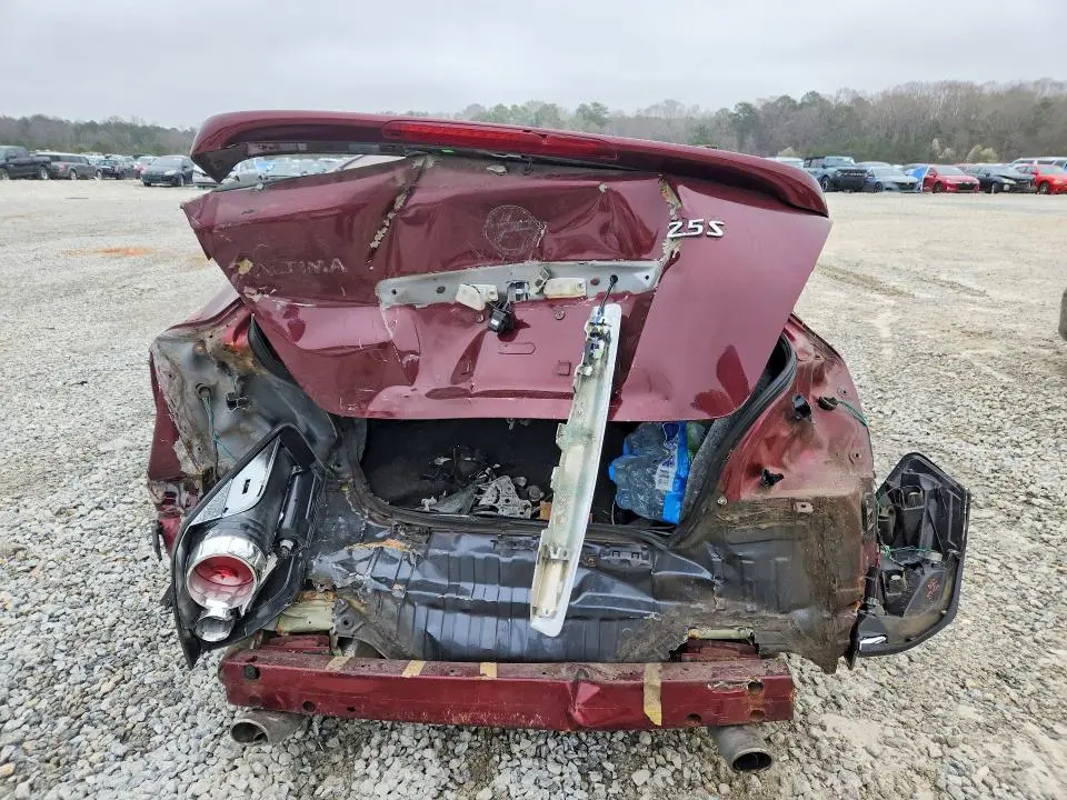 2010 NISSAN ALTIMA BASE  