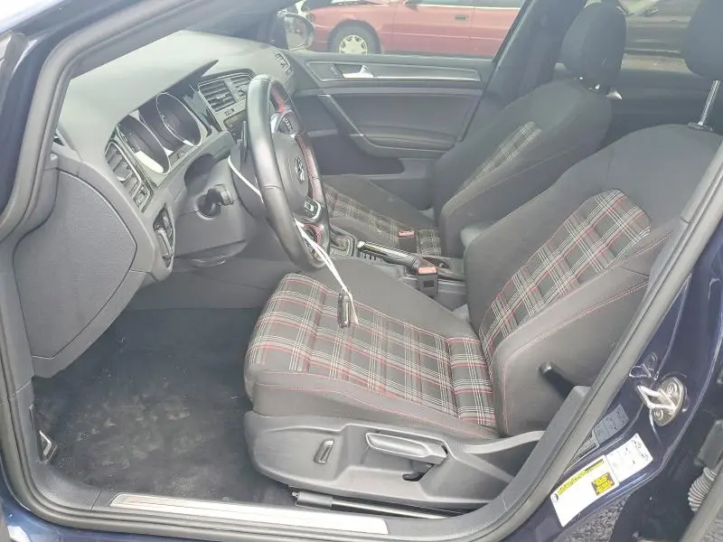 2018 VOLKSWAGEN GTI S/SE  