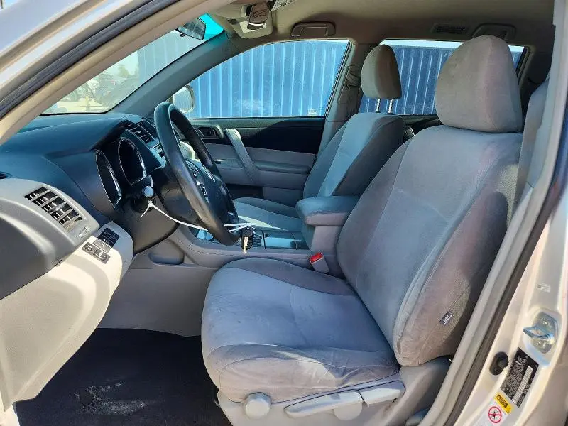 2013 TOYOTA HIGHLANDER BASE  