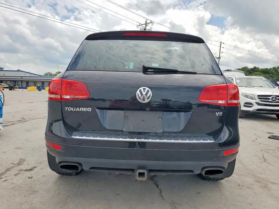 2014 VOLKSWAGEN TOUAREG V6  