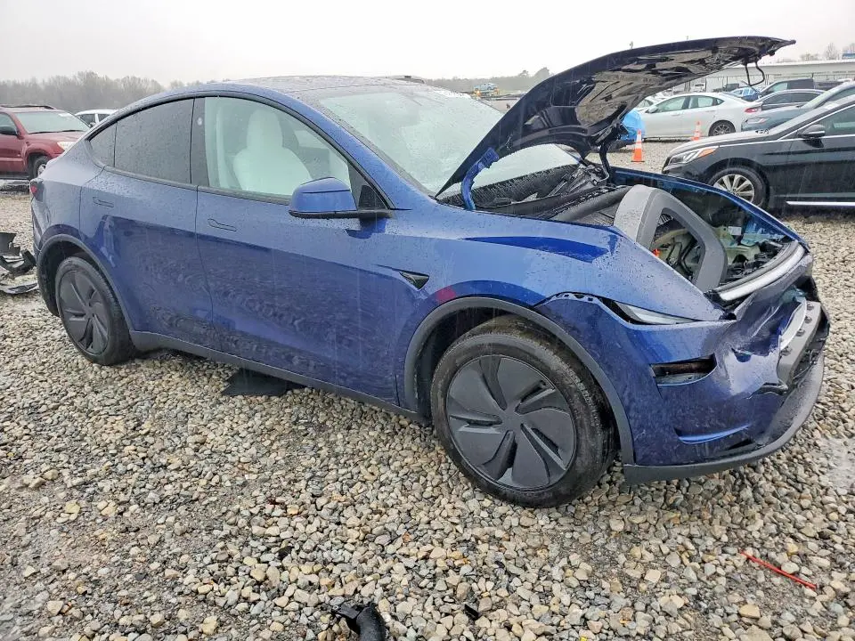 2026 TESLA MODEL Y   