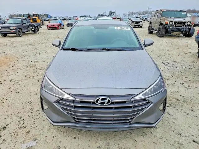 2019 HYUNDAI ELANTRA SE  