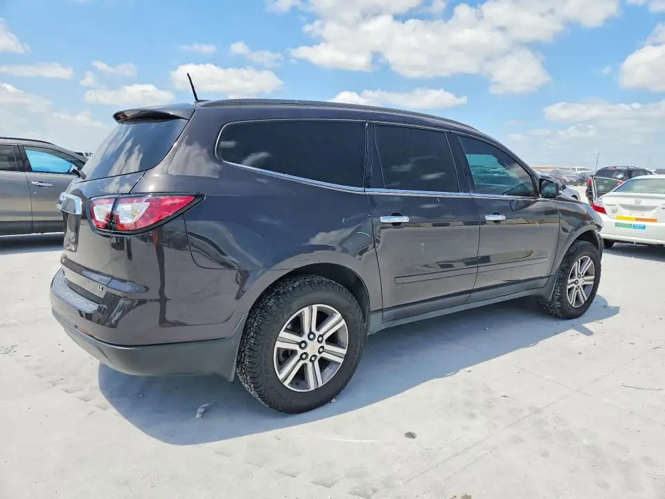 2017 CHEVROLET TRAVERSE LT  